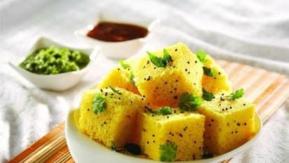 Dhokla recipe: Quick and easy tips for soft and spongy gujarati dish