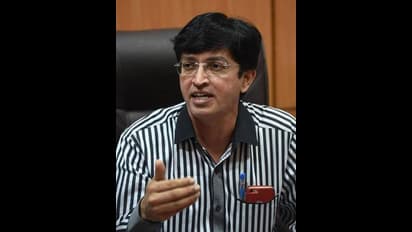 ஐஏஎஸ் அதிகாரி ராதாகிருஷ்ணன் கையை கட்டிப்போட்டு.. கொழுப்பெடுத்த அமைச்சர்கள் ஆணவம்.. செல்லூர் ராஜூ பகீர்.