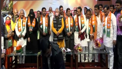 यूपी चुनाव से पहले मौलाना तौकीर रजा की बहू निदा खान और पूर्व मंत्री शिवचरण प्रजापति व अन्य भाजपा में शामिल