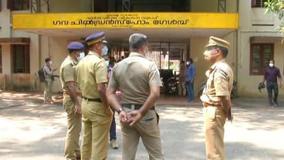 Vellimadkunnu iIssue: ചിൽഡ്രൻസ് ഹോമിലെ ഒരു പെൺകുട്ടിയെ അമ്മക്കൊപ്പം വിട്ടു;ഇന്ന് വീണ്ടും സിഡബ്ല്യുസി യോഗം