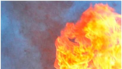 Breaking; RSS ಕಚೇರಿ ಮೇಲೆ ಬಾಂಬ್ ಎಸೆದ ದುಷ್ಕರ್ಮಿಗಳು, ಕಟ್ಟಡ ಧ್ವಂಸ!