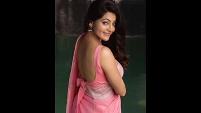 உடலோடு ஒட்டி இருக்கும் டைட் உடையில்... ஸ்ட்ரக்சரை மொத்தமாக காட்டி! ரசிகர்களை மூச்சு முட்ட வைத்த அதுல்யா