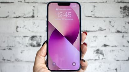 iPhone 13 mini price cut :ഐഫോണ് 13 മോഡല് വന് വിലക്കുറവില് വാങ്ങാം; ഓഫര് ഇങ്ങനെ