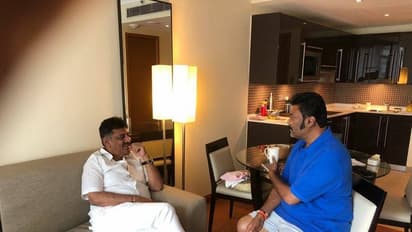 Anand Singh-DKS Meeting ಡಿಕೆ ಶಿವಕುಮಾರ್ ಮನೆಗೆ ಹೋಗಿದ್ಯಾಕೆ? ಸ್ಪಷ್ಟನೆ ಕೊಟ್ಟ ಸಚಿವ ಆನಂದ್ ಸಿಂಗ್