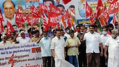 புதுச்சேரியில் பரபரப்பு..! காலவரையற்ற போராட்டம் அறிவித்த மின் ஊழியர்கள்..144 தடை உத்தரவு போட்ட அரசு..