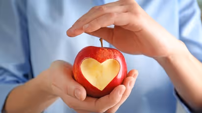 Cholesterol Diet: കൊളസ്ട്രോള്‍ കുറയ്ക്കാന്‍ ഡയറ്റില്‍ ഉള്‍പ്പെടുത്താം ഈ ഏഴ് ഭക്ഷണങ്ങള്‍...