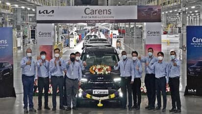 भारत में बनी Kia Carens इस तारीख को होगी लॉन्च, देखें कीमत, फीचर समेत सभी डिटेल