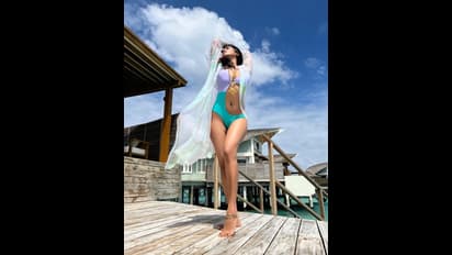 Malavika Mohanan Hot :மாலத்தீவில் எல்லைமீறிய கவர்ச்சியில்.. உச்சம் தொட்ட மாளவிகா மோகனன்! அதுக்குன்னு இப்படியா?