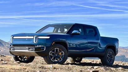 Rivian R1T electric pickup truck ने की बाजार में एंट्री, ड्राइविंग के 8 मोड में देखें इसका मस्तमौला अंदाज