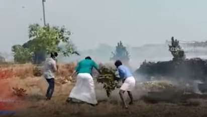 മാടായിപ്പാറയിൽ ഉണക്കപ്പുല്ലിന് തീ പിടിച്ചു, തീയണയ്ക്കാൻ ആദ്യമെത്തിയത് എംഎൽഎ