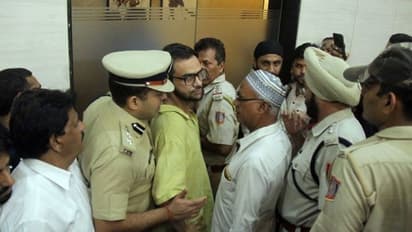 खूंखार उमर खालिद के नापाक मंसूबे, लोगों से कहा- लाल मिर्च और तेजाब पास रखो, भाषण से काम नहीं होगा, खून बहाओ