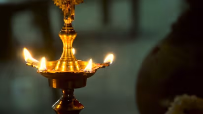 ശനിദോഷം അകലാൻ ശനിയാഴ്ച വ്രതം; എടുക്കേണ്ട വിധം