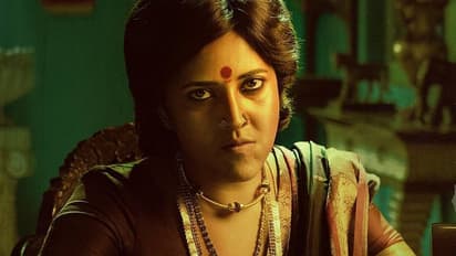 Anchor Anasuya: కత్తిపట్టిన అనసూయ... తనలోని కొత్త యాంగిల్ పరిచయం చేసిన హాట్ యాంకర్