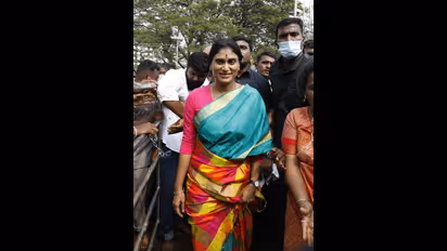 వచ్చే ఎన్నికల్లో పాలేరు నుండి పోటీ: తేల్చేసిన వైఎస్ఆర్టీపీ చీఫ్ వైఎస్ షర్మిల