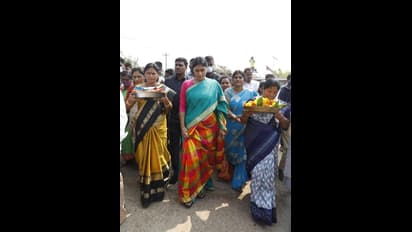 కేసీఆర్ ప్రతి పథకం మోసమే: వైఎస్ఆర్టీపీ చీఫ్ వైఎస్ షర్మిల