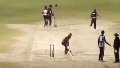 பவுண்டரி அடிக்காமல் ஒரு பந்தில் 5 ரன் அடித்து வெற்றி பெற்ற அணி.! கிரிக்கெட் வரலாற்றில் முதல் சம்பவம்.. வீடியோ