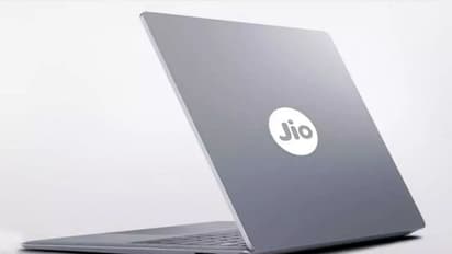 लिस्टिंग वेबसाइट पर दिखाई दिया JioBook Laptop, देखें खास फीचर्स और कीमत