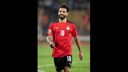 സൂപ്പര് താരങ്ങളുടെ ഒഴുക്ക് നിലക്കുന്നില്ല, നെയ്മര്ക്ക് പിന്നാലെ മുഹമ്മദ് സലായും സൗദി പ്രൊ ലീഗിലേക്ക്