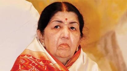 स्कूलों में प्रार्थना के रूप में गाया जाता था Lata Mangeshkar का ये गीत, ये फिल्मी भजन भी हुए सुपर हिट