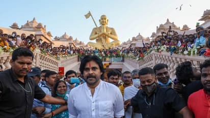 రామానుజ సహస్రాబ్ది సమారోహం వేడుకల్లో పవన్ కల్యాణ్.. సమతామూర్తిని దర్శించుకున్న జనసేనాని