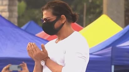 'ಲತಾಜೀ ಪಾರ್ಥಿವ ಶರೀರಕ್ಕೆ ಶಾರುಖ್ ಖಾನ್ ಉಗಿದ ಆರೋಪ ಸುಳ್ಳು,ಅವರು ಗಾಳಿ ಊದಿದ್ದರು'