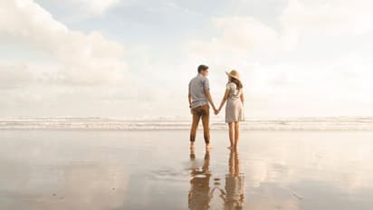 এই ভ্যালেন্টাইন সপ্তাহটি ৪ রাশির প্রেমিক দম্পতিদের জন্য হতে চলেছে খুব রোমান্টিক