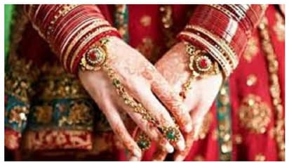 Bride: இவ்வளவு அழகான மணப்பெண்ணுக்கு இப்படி ஒரு பிரச்சனையா..?  இணையத்தில் வைரலாகும்  மணப்பெண்  வீடியோ..!!