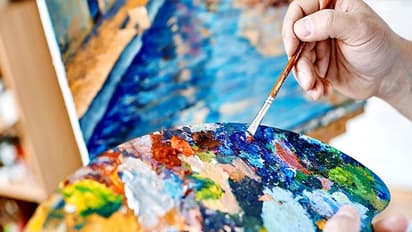 Life Management: चित्रकार ने पेंटिंग पर लिखा-इसमें कोई गलती हो तो बताएं…शाम को उसने पेंटिंग देखी तो दंग रह गया