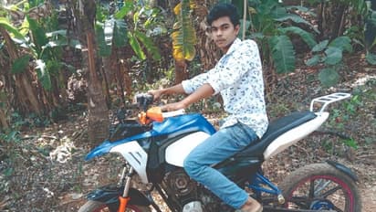 വെറും ഇലക്ട്രിക് ബൈക്ക് അല്ല, ഇത് താണ്ടാ തണ്ടര്, പ്ലസ് ടു വിദ്യാര്ഥിയുടെ നിർമ്മാണം