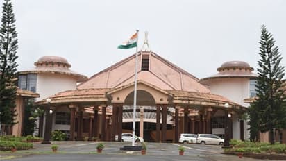 சட்டப்பேரவை தேர்தல்... கோவாவில் பிப்.14 அன்று ஊதியத்துடன் கூடிய பொது விடுமுறை!!