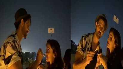 Chocolate Day 2022: Ranveer Singh नहीं दीपिका पादुकोण को  ऋतिक रोशन ने खिलाया चॉकलेट, Video हो रहा वायरल