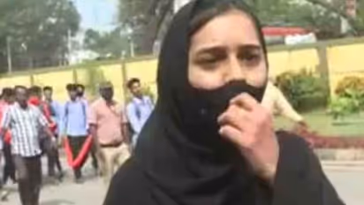 ಅಲ್ಲಾಹು ಅಕ್ಬರ್' ಘೋಷಣೆ ಕೂಗಿ ಸುದ್ದಿಯಾಗಿದ್ದ ವಿದ್ಯಾರ್ಥಿನಿ ಪರೀಕ್ಷೆಗೆ ಗೈರು