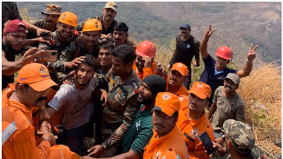 ബാബുവിനെതിരെ കേസെടുത്തതിൽ വനം മന്ത്രിക്ക് അതൃപ്തി; ഇന്നും ആശുപത്രിയിൽ തുടരും