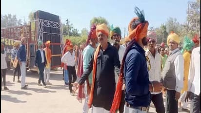 ऊंची बिरादरी की चेतावनी पर घोड़ी नहीं चढ़ा दलित दूल्हा, लेकिन जब बारातियों ने बांधा साफा तो मच गया बवाल