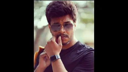 QR Code ಸ್ಕ್ಯಾನ್‌ ಮಾಡುವಾಗ ಓಲ್ಡ್‌ ಮಾಂಕ್‌ ಬಗ್ಗೆ ತಿಳಿಯುತ್ತದೆ; ಹೀಗಿದೆ ಡಿಫರೆಂಟ್ ಪ್ರಚಾರ!