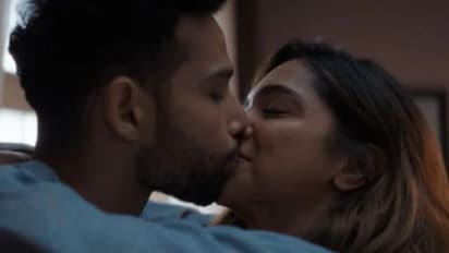 Gehraiyaan movie review : 'ഗെഹരായിയാ'മിന് സമ്മിശ്ര പ്രതികരണം, ദീപിക ഗംഭീരമെന്നും സാമൂഹ്യമാധ്യമങ്ങള്‍