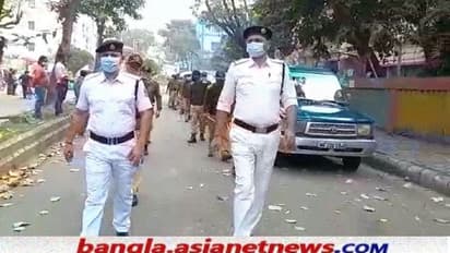 রাত পোহালেই পুরভোট, চলছে পুলিশের রুট মার্চ,  ইভিএম দেওয়ার পদ্ধতিও শুরু বিধাননগরে