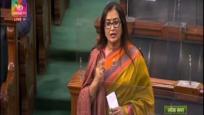 இந்தியாவில் எந்த மூலையிலும் அச்சமின்றி தேசியக்கொடி ஏற்றப்பட வேண்டும் - எம்.பி.சுமலதா