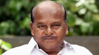 പെരുമ്പടവം ശ്രീധരന് ഇന്ന് ശതാഭിഷേകം, സിനിമയില് ചതിയുണ്ട്, സാഹിത്യത്തിലില്ലെന്നും എഴുത്തുകാരൻ