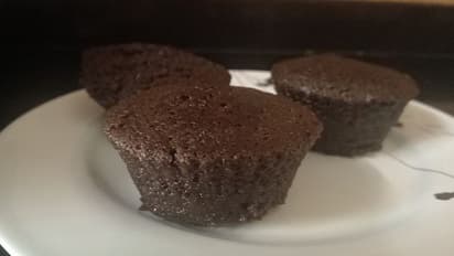 குழந்தைகளுக்கு பிடித்த "சாக்லேட் கேக்" முட்டை சேர்க்காமல் , செய்யலாம் வாங்க! 