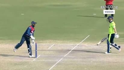 Ireland vs Nepal: സ്പോര്ട്സ്മാന് സ്പിരിറ്റിന്റെ ഉദാഹരണം; നേപ്പാള്- അയര്ലന്ഡ് മത്സരത്തിലെ വൈറല് വീഡിയോ