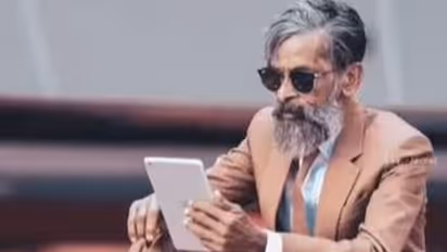 मजदूर बना मॉडल:फोटोग्राफर ने श्रमिक को बनाया जीरो से हीरो, नए रंग-ढंग देख लोगों ने दिए जबरदस्त रिएक्शन