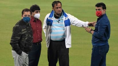 দলের প্রস্তুতি দেখতে মাঠে গেলেন সৌরভ, দ্রাবিড়ের সঙ্গে আলোচনা বোর্ড প্রেসিডেন্টের