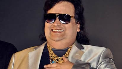 বিদেশ থেকে ছেলের ফেরার অপেক্ষা, রাত পোহালে বাপ্পি লাহিড়ির শেষকৃত্য