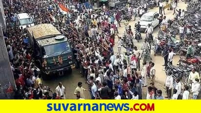 Martyred Soldiers: 144 ಹುತಾತ್ಮ ಸೈನಿಕರ ಸಮಾಧಿ ಮಣ್ಣು ತಂದ ಸಂಗೀತ ಶಿಕ್ಷಕ..!