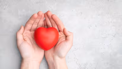 Cholesterol And Heart Disease:  കൊളസ്ട്രോളും ഹൃദ്രോഗവും തമ്മിലുള്ള ബന്ധം? ഡോക്ടർ പറയുന്നത്