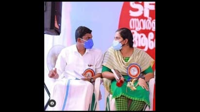 দেশের সর্বকনিষ্ঠ মেয়র ও বাম বিধায়ক, শৈশবের সম্পর্ক পেল পরিনতি