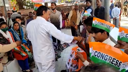 दलित युवती हत्याकांड में कांग्रेस ने शुरु की राजनीति, पीएम हाउस में कार्यकर्ताओं ने बांटे झंडे