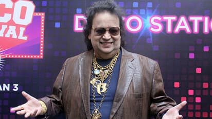 বাপ্পি আঙ্কলের প্রয়াণে ভেঙে পড়েছেন মা, শোকে কাতর হয়ে জানালেন রানি মুখোপাধ্যায়