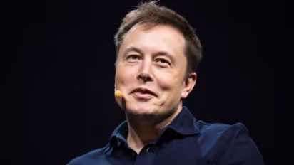 Elon Musk : യുക്രൈന്‍റെ ഹീറോയായി മസ്ക്; യുക്രൈനായി സാറ്റലെറ്റ് ഇന്‍റര്‍നെറ്റ് ആക്ടിവേറ്റ് ചെയ്ത് മസ്ക്